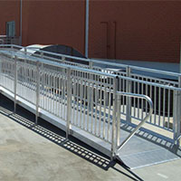 entrada access ramp
